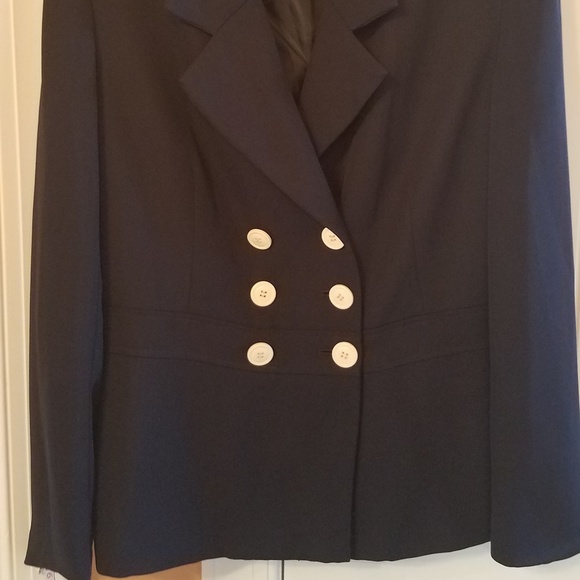Jacket - Picture 2 of 5